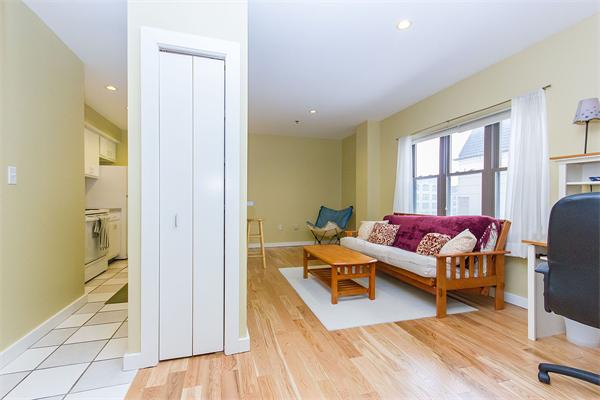 534 Commonwealth Ave # 5C
