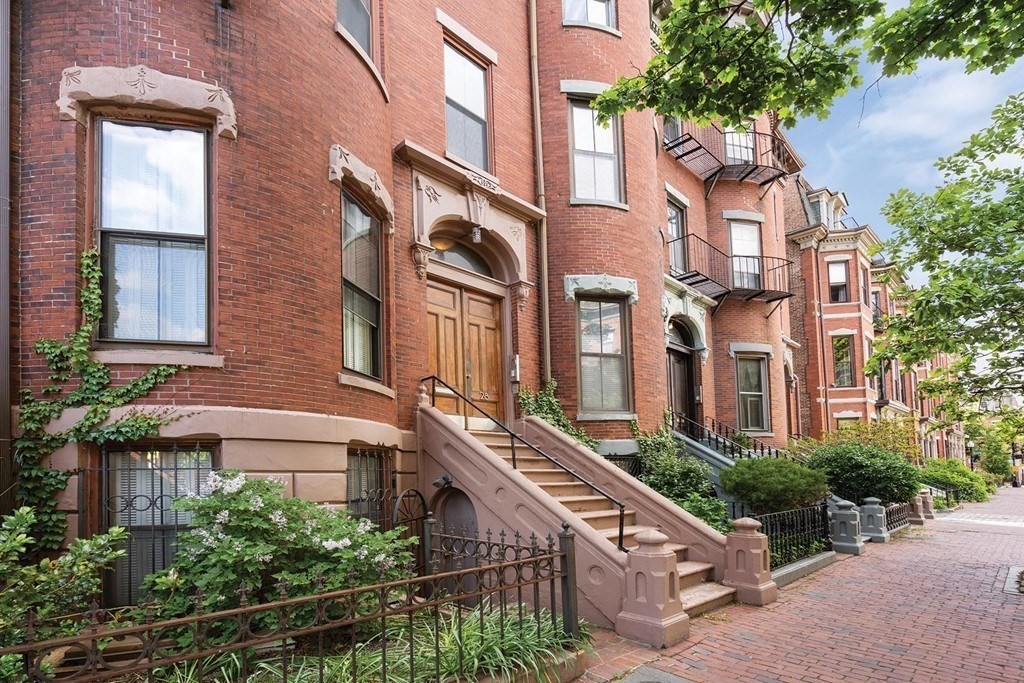 28 Dartmouth Street # 1