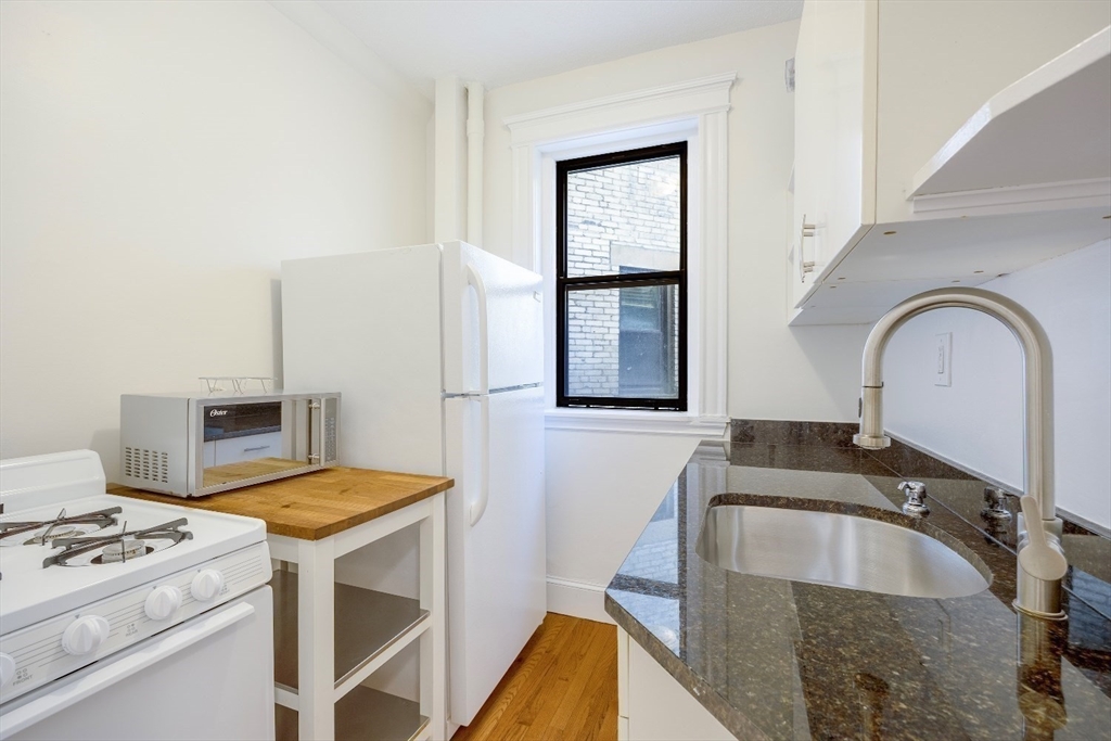 11 Park Drive # 7