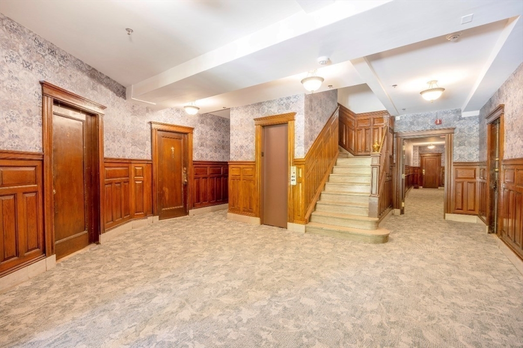 11 Park Drive # 7