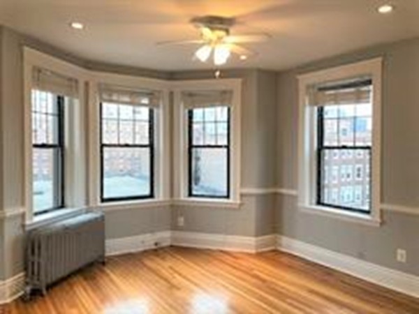 60 Queensberry Street # 17