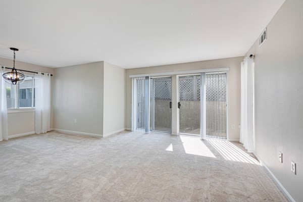 295 Temple Street # 102
