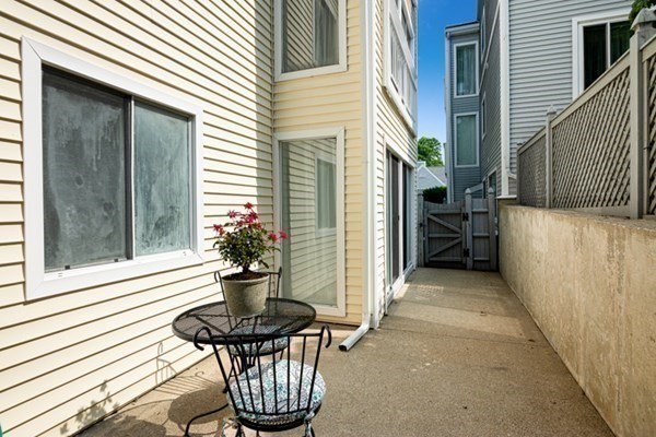 295 Temple Street # 102