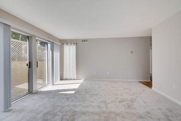 295 Temple Street # 102