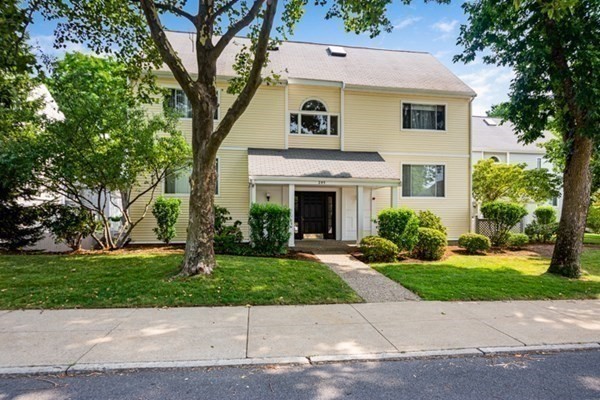 295 Temple Street # 102