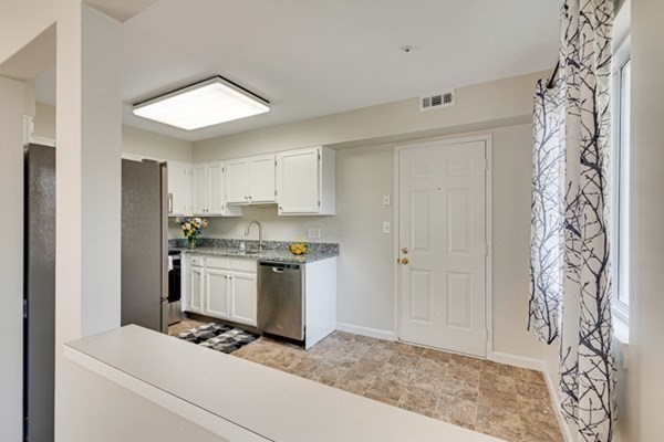 295 Temple Street # 102