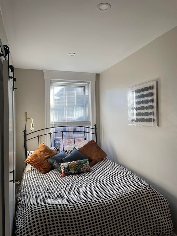118 The Riverway # 34