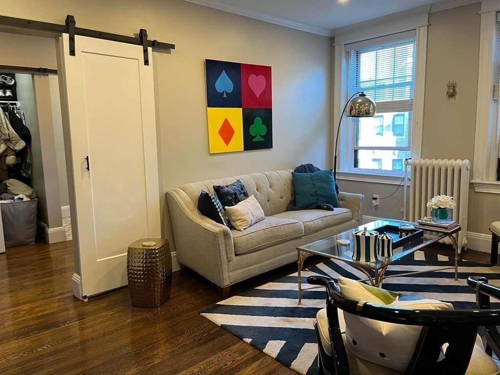 118 The Riverway # 34