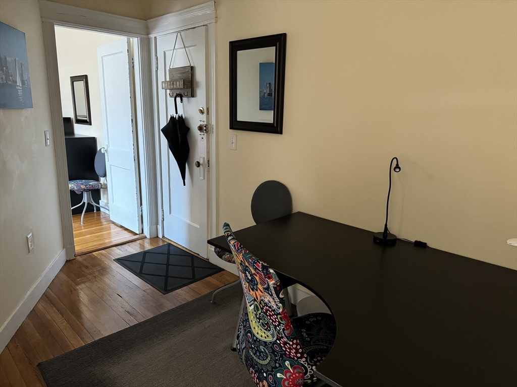 31 Queensberry St # 23