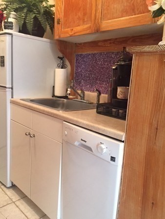 66 Queensberry Street # 416