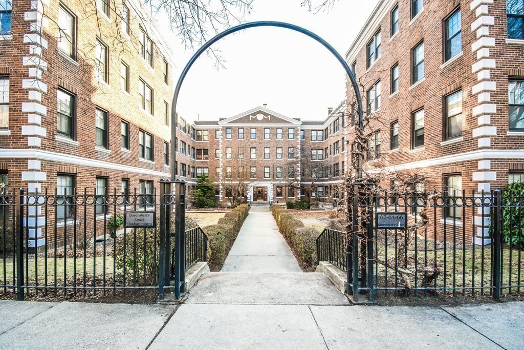 66 Queensberry Street # 416