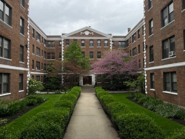 64 Queensberry Street # 201
