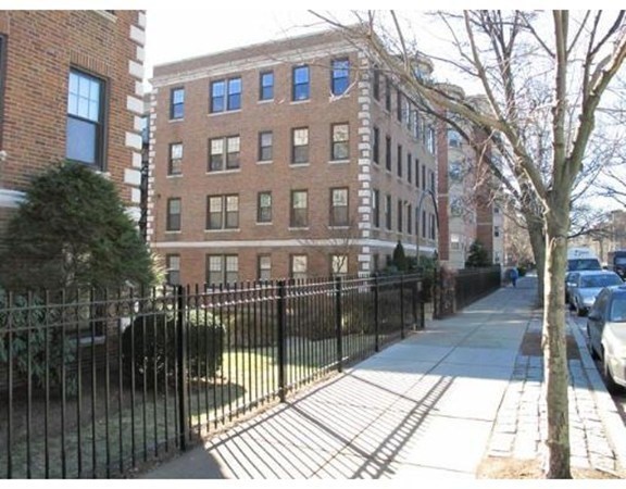 66 Queensberry Street # 419