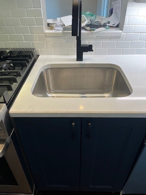 60 Queensberry Street # 19a