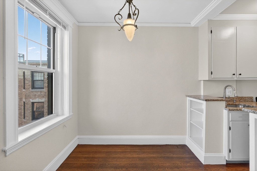 118 The Riverway # 29