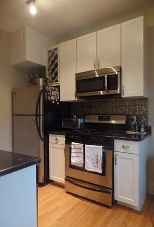 60 Queensberry Street # 1