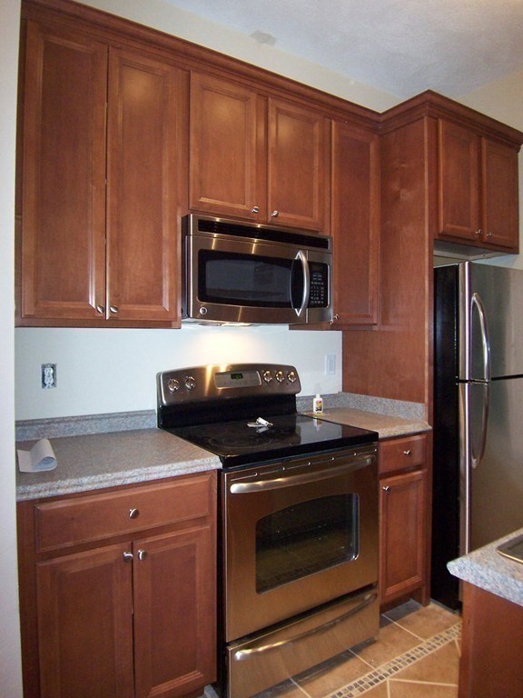 61 Park Drive # 17