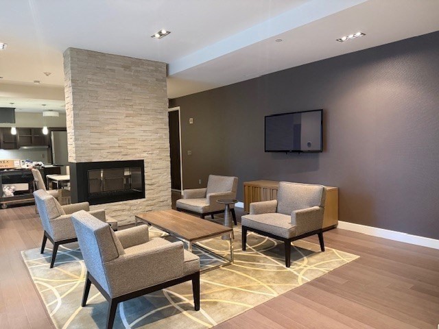 43 Westland Ave # 408