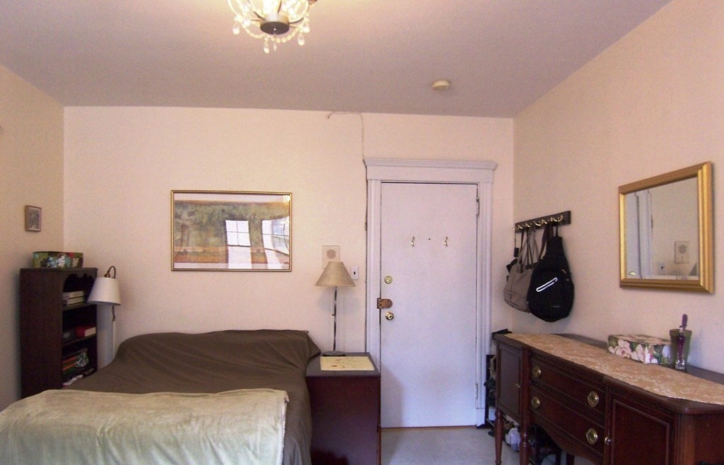 62 Queensberry Street # 409