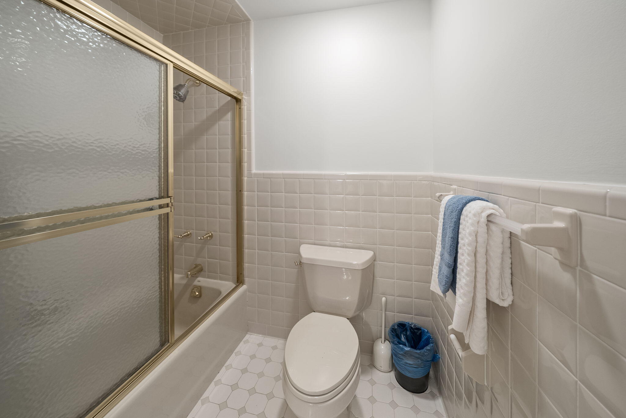 2806 Canal Drive