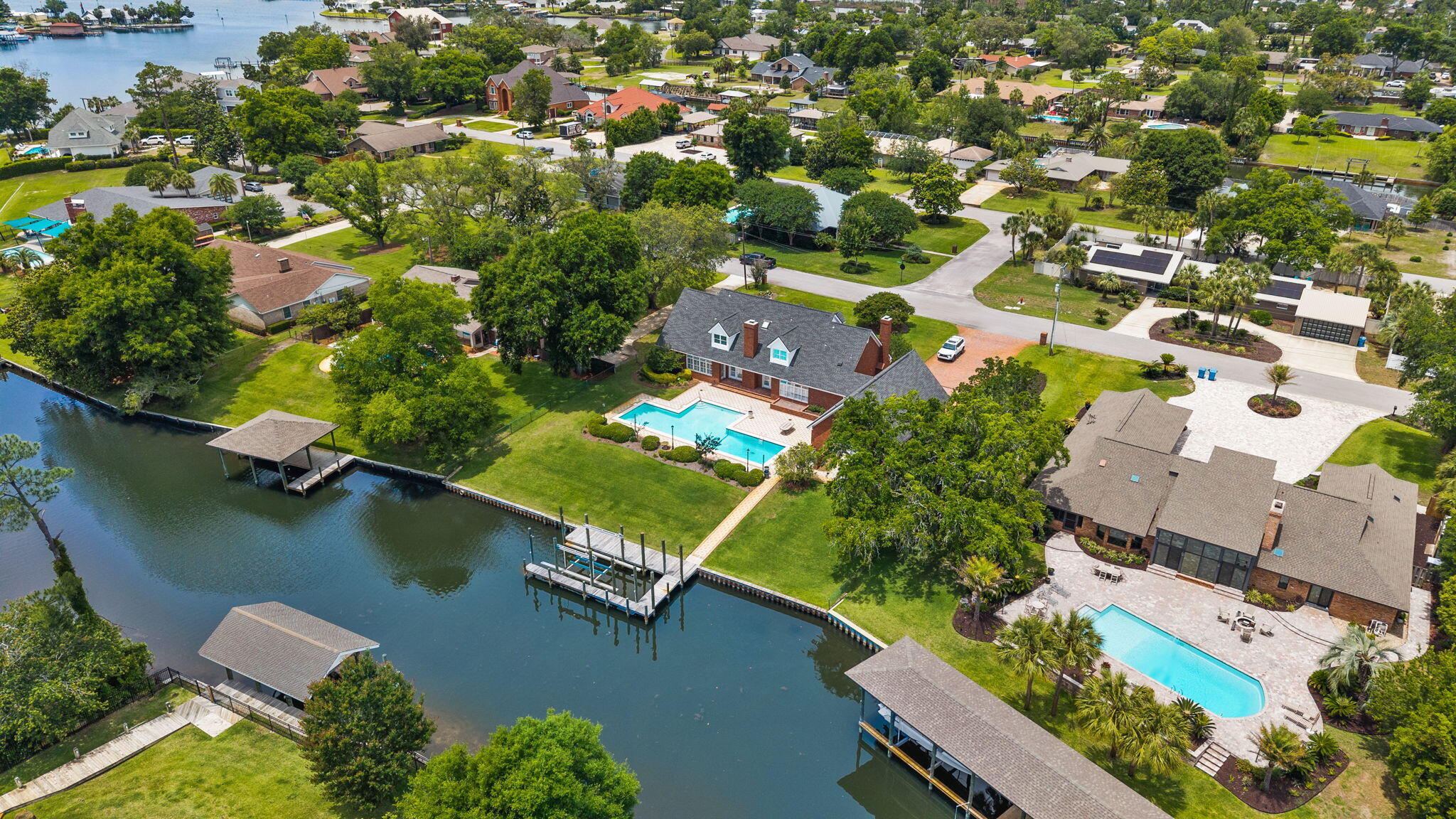 2806 Canal Drive