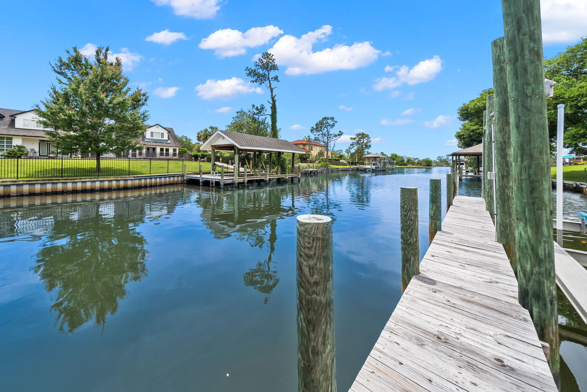 2806 Canal Drive