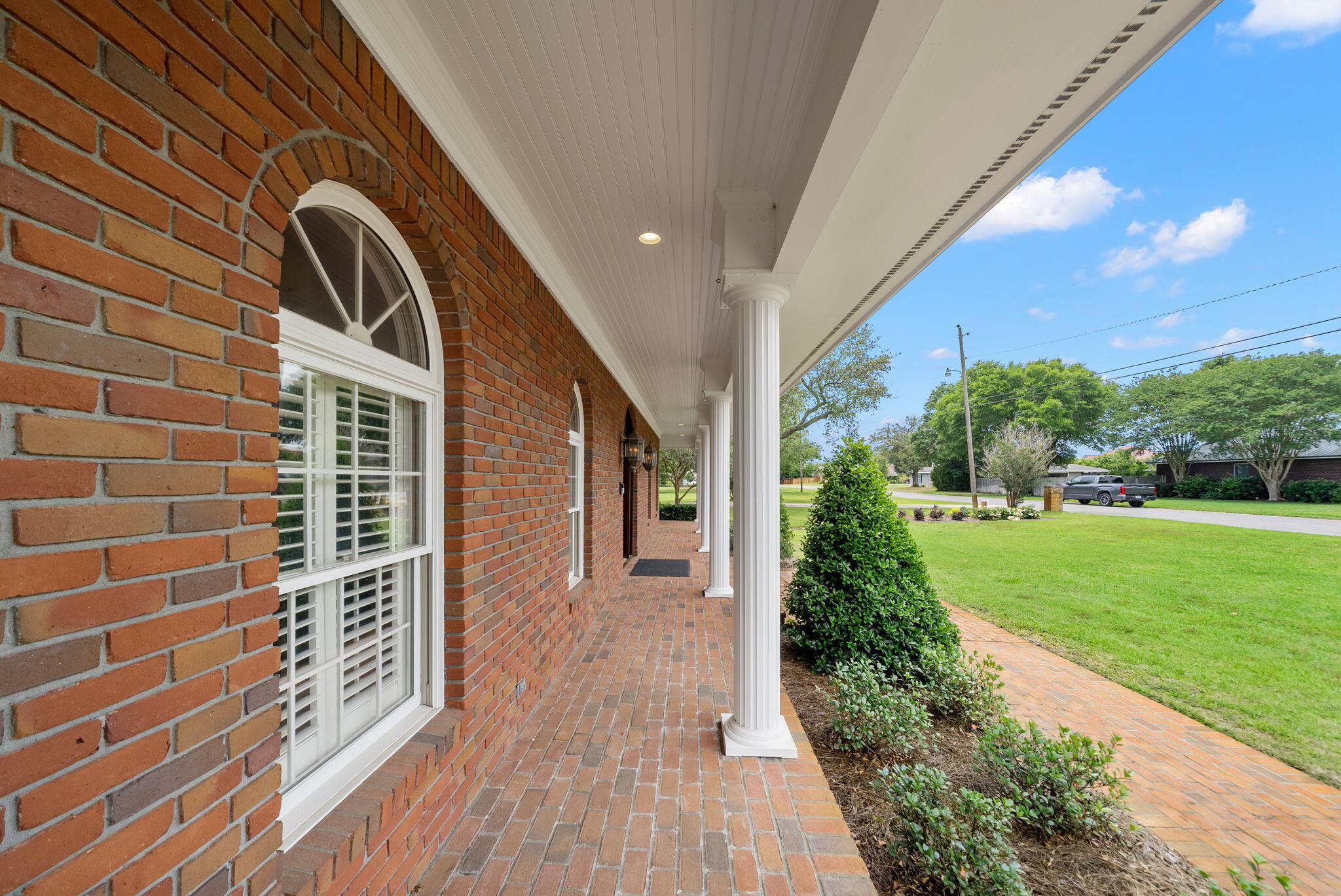 2806 Canal Drive