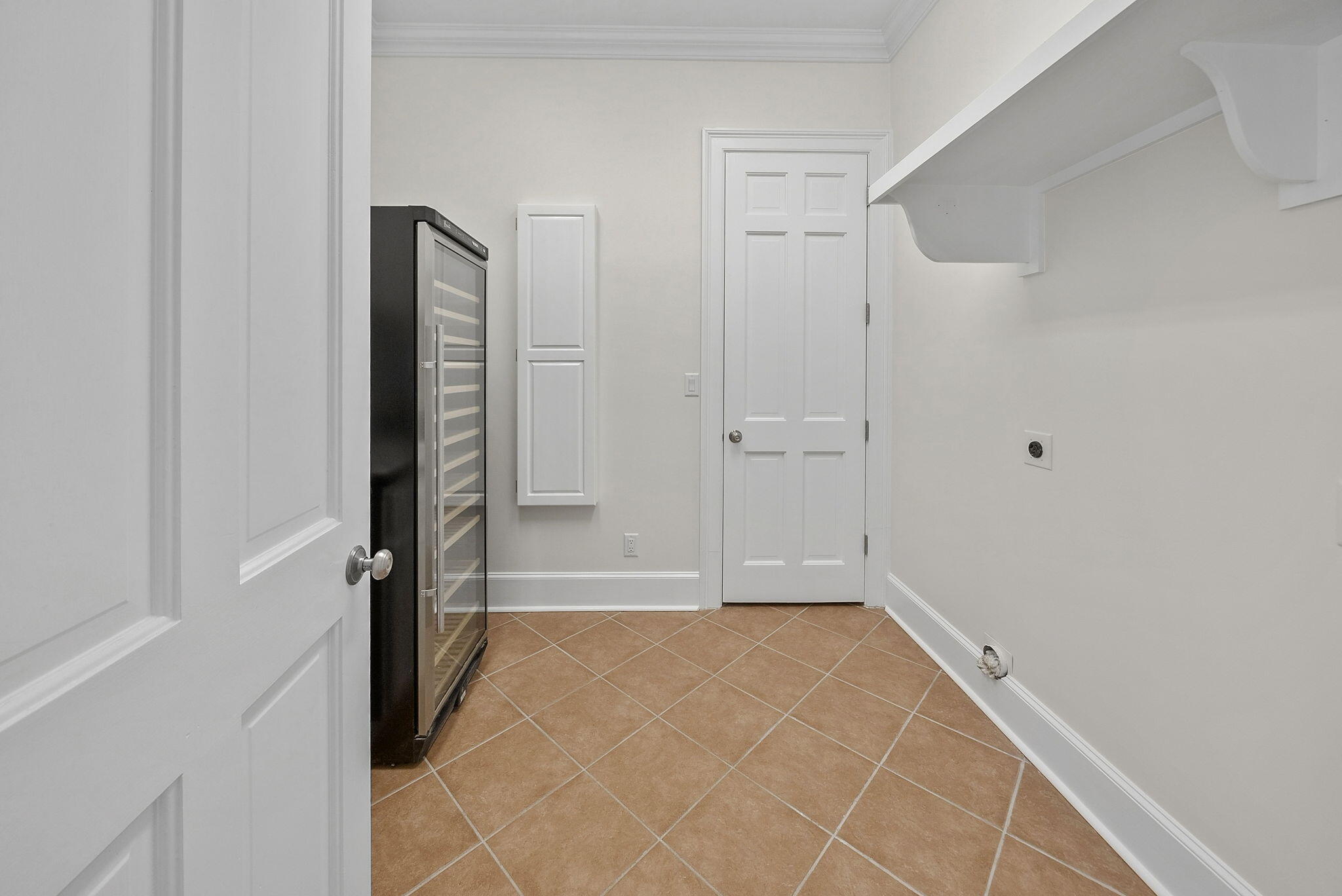 2806 Canal Drive