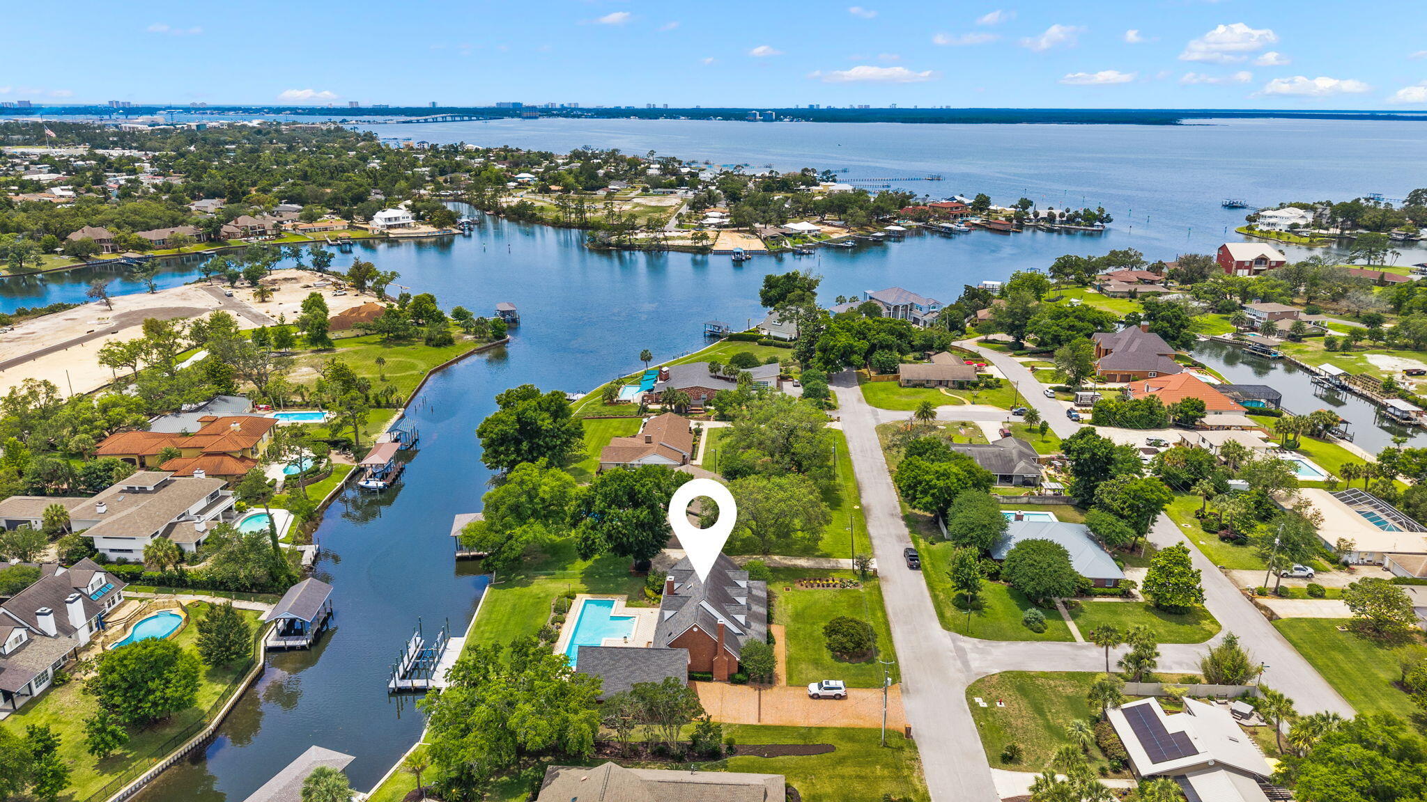 2806 Canal Drive