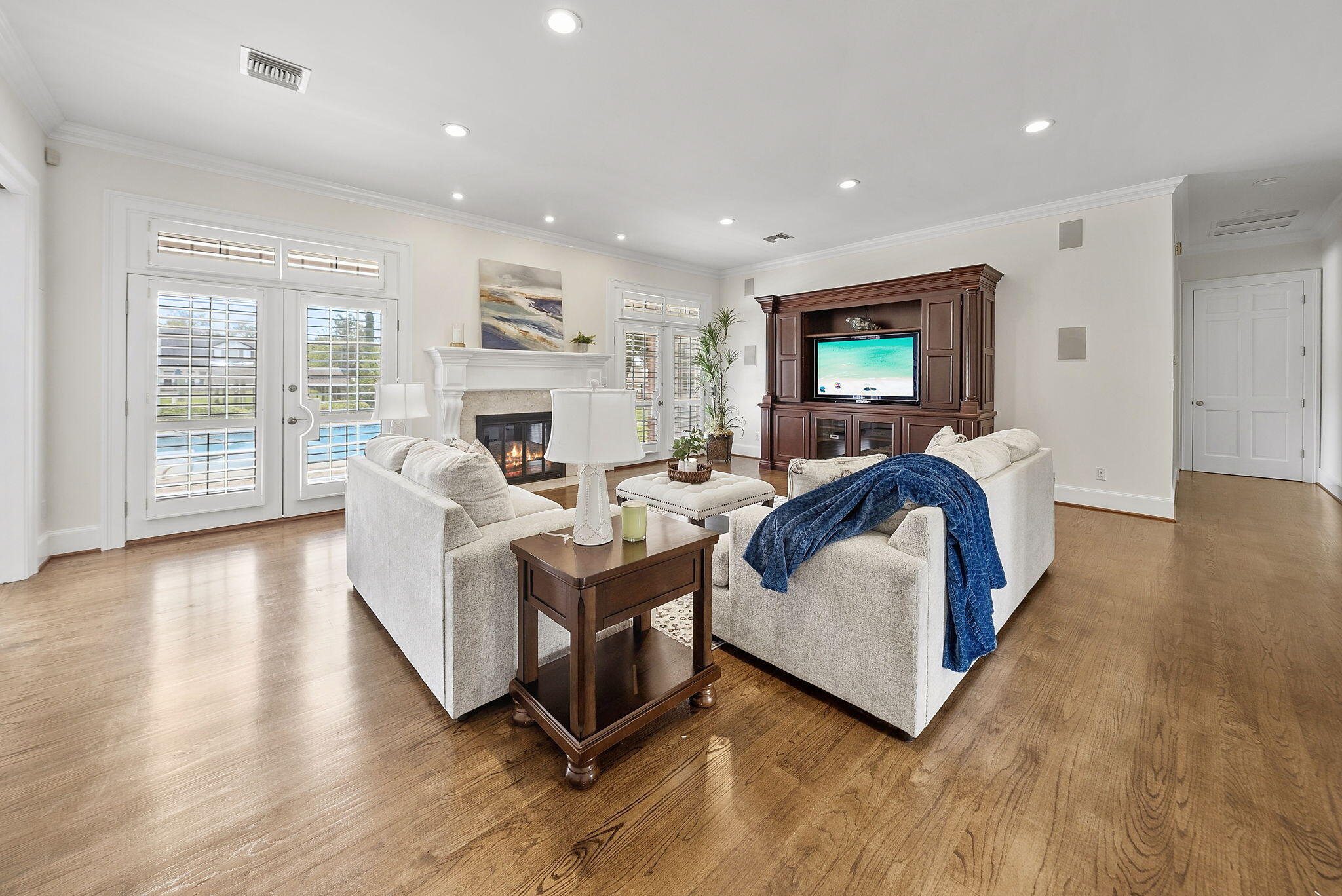 2806 Canal Drive
