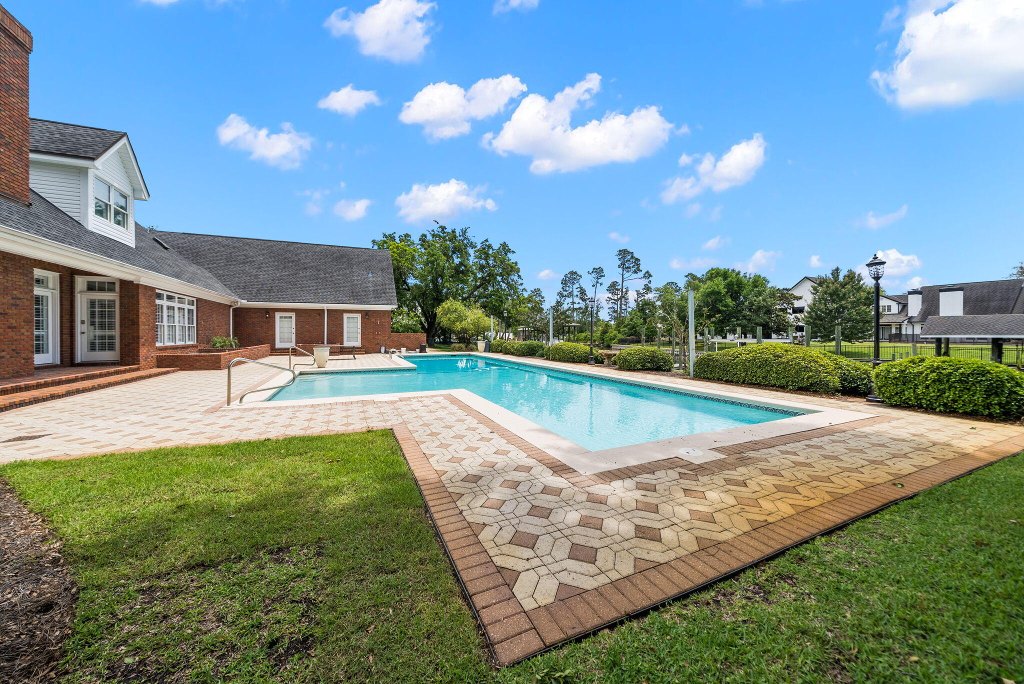 2806 Canal Drive