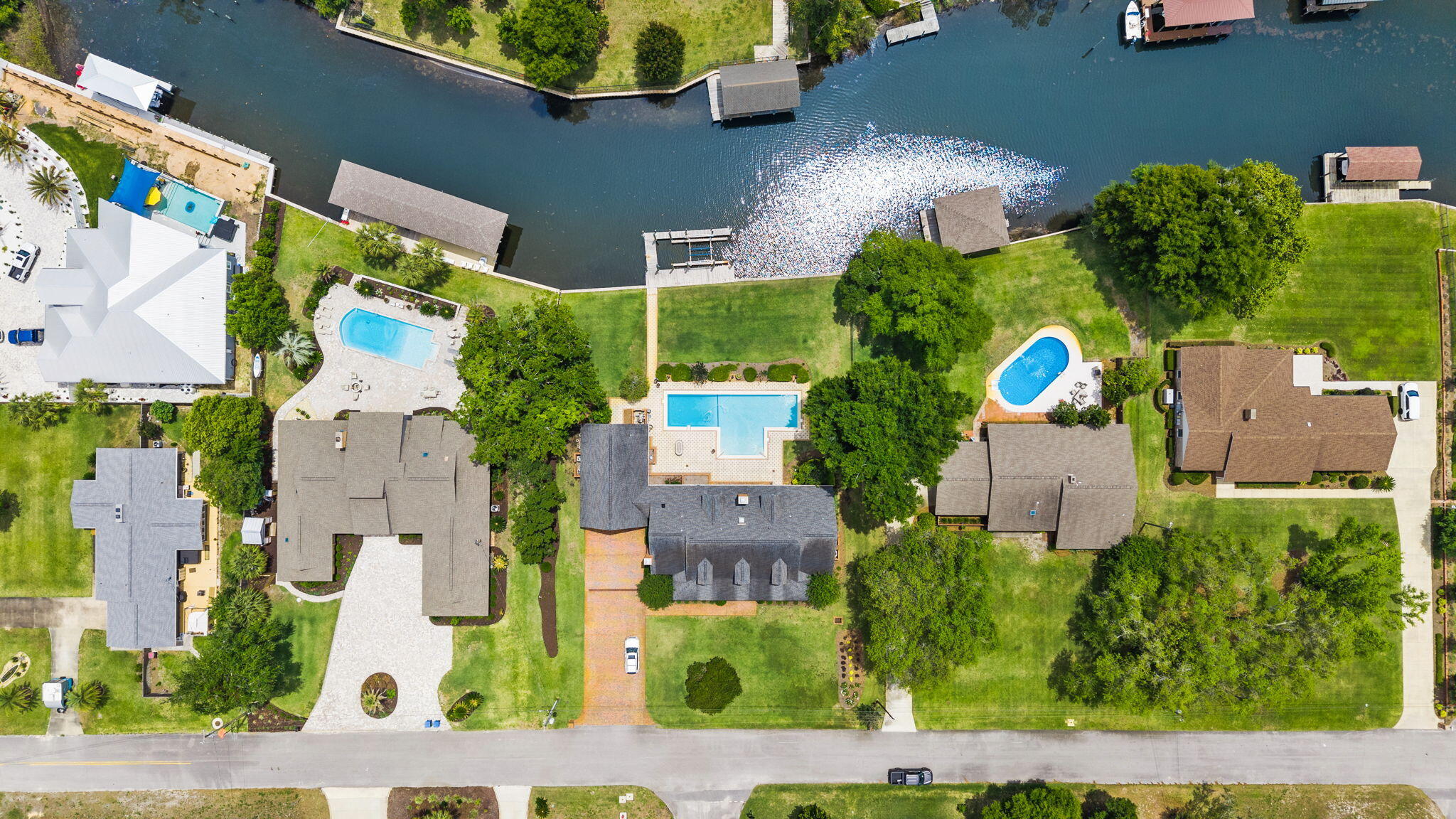 2806 Canal Drive