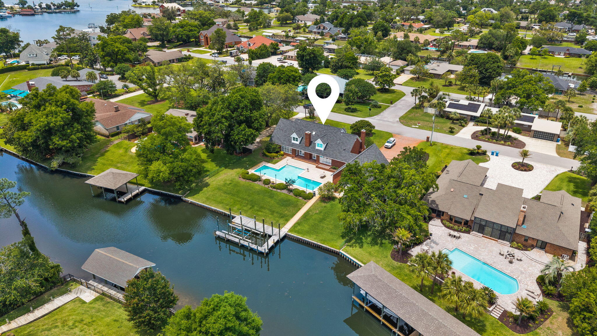 2806 Canal Drive