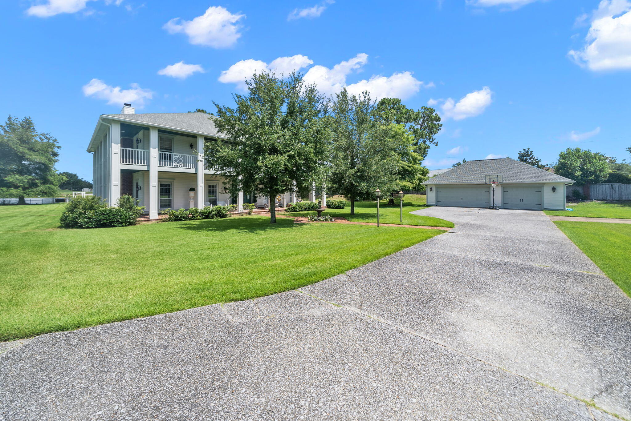 131 Legend Lakes Drive
