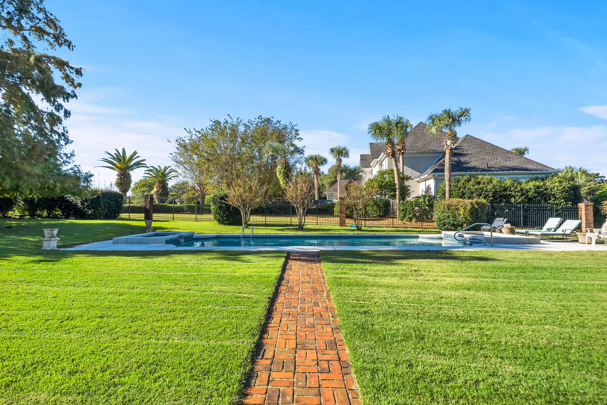 131 Legend Lakes Drive
