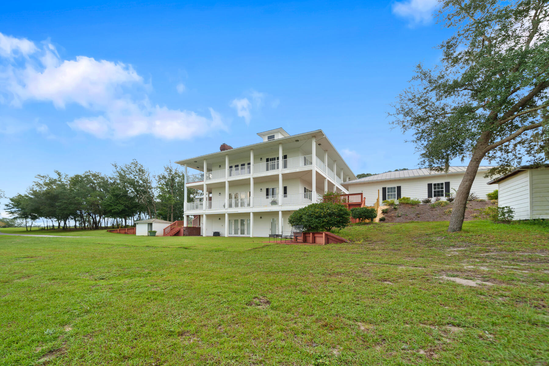 15702 FL-77