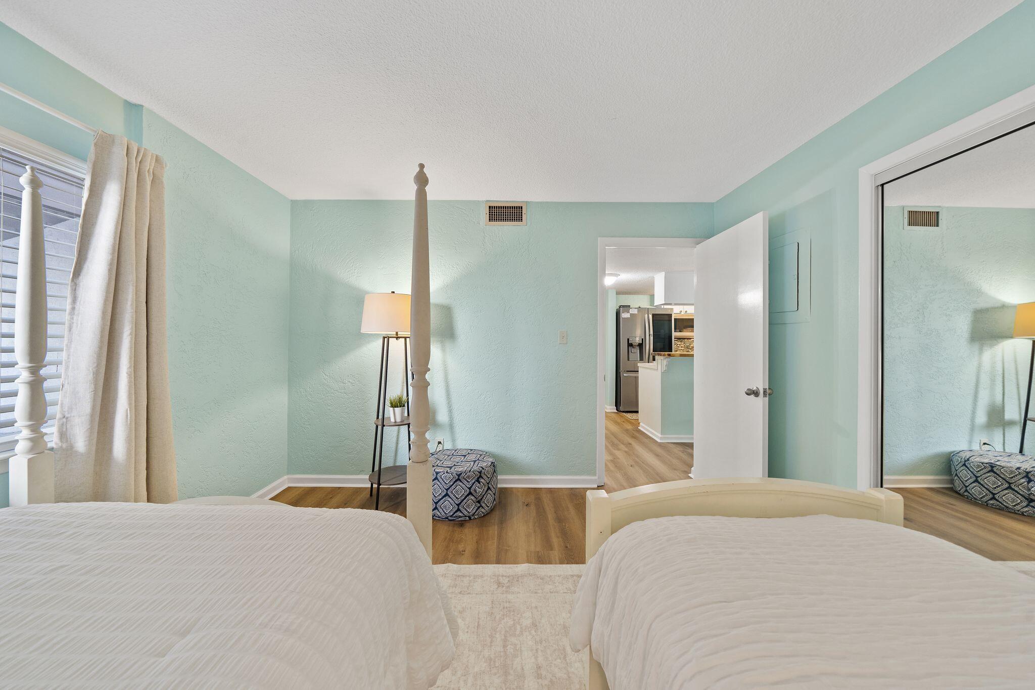 6901 N Lagoon Drive UNIT 37