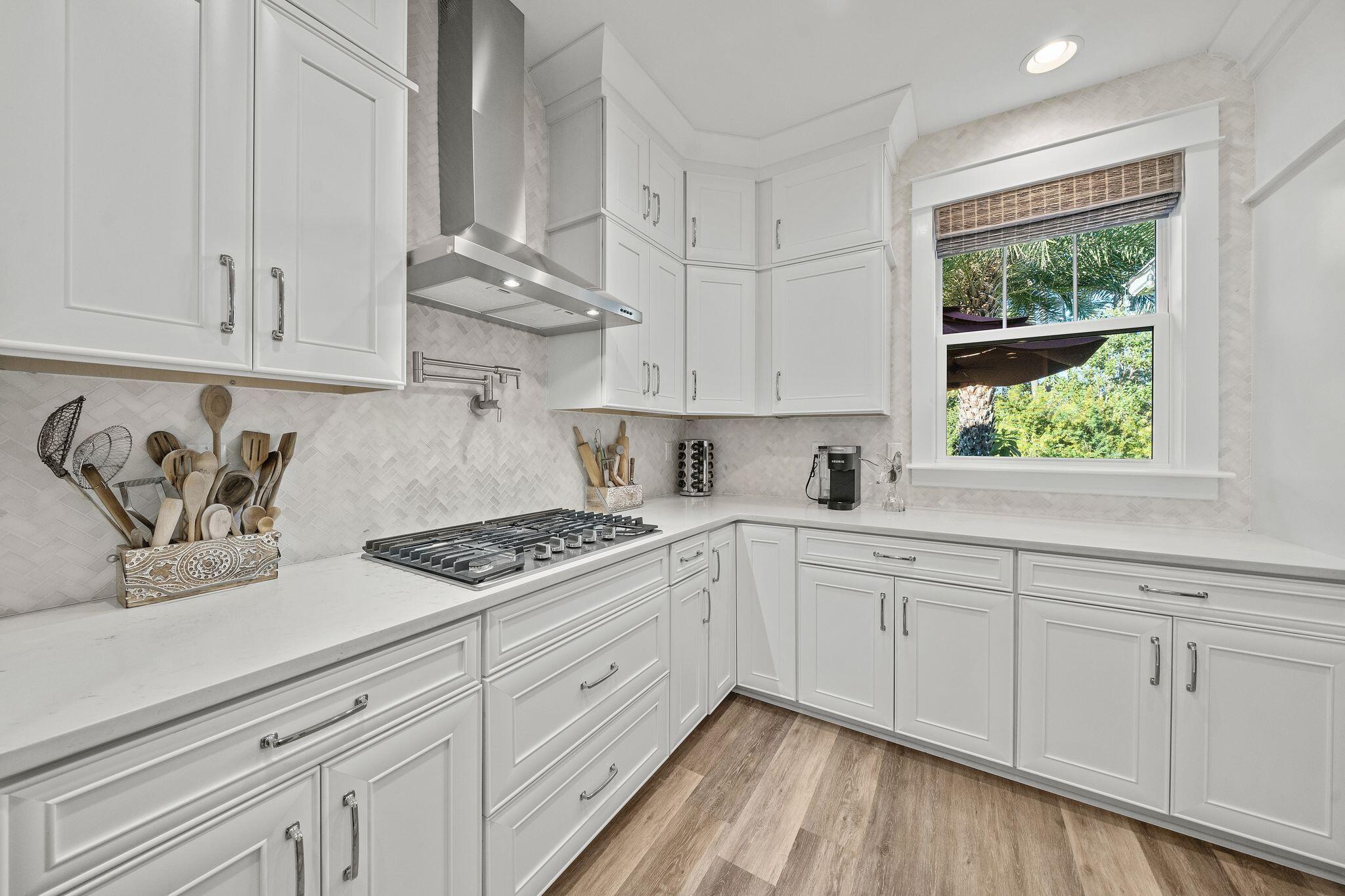 307 Breakfast Point Boulevard