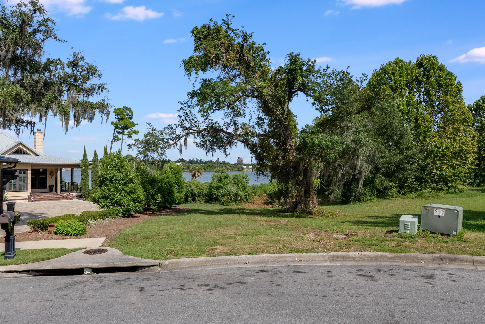 1107 Cove Pointe Drive