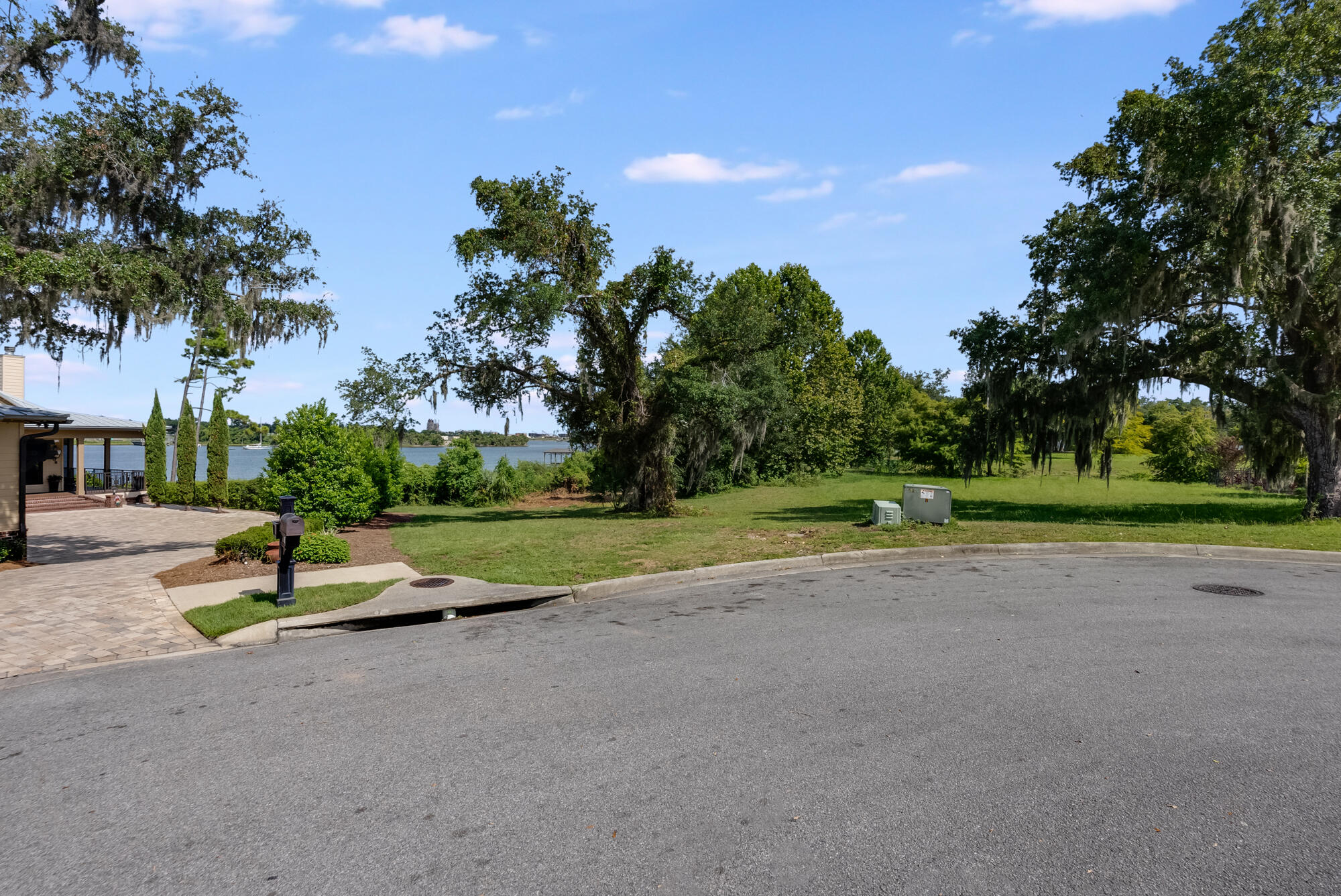 1107 Cove Pointe Drive