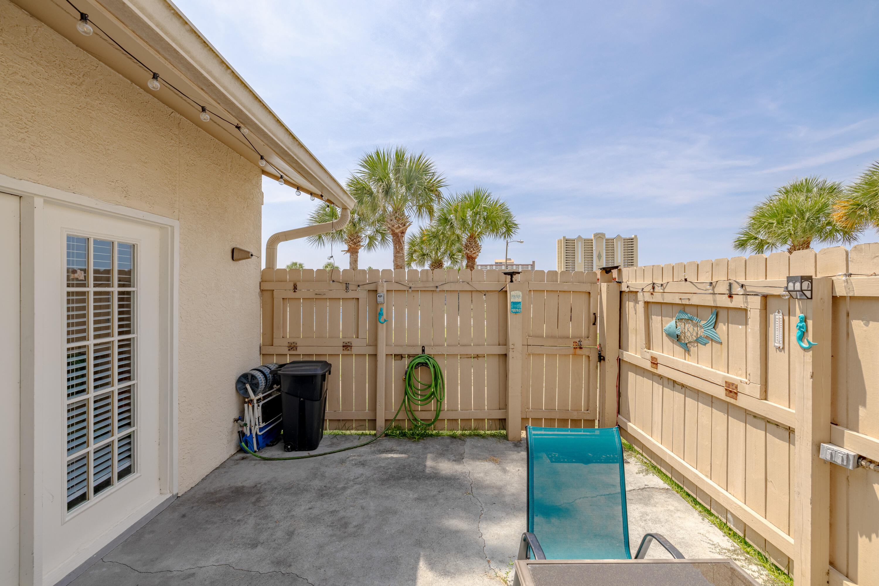 17462 Front Beach, 41D