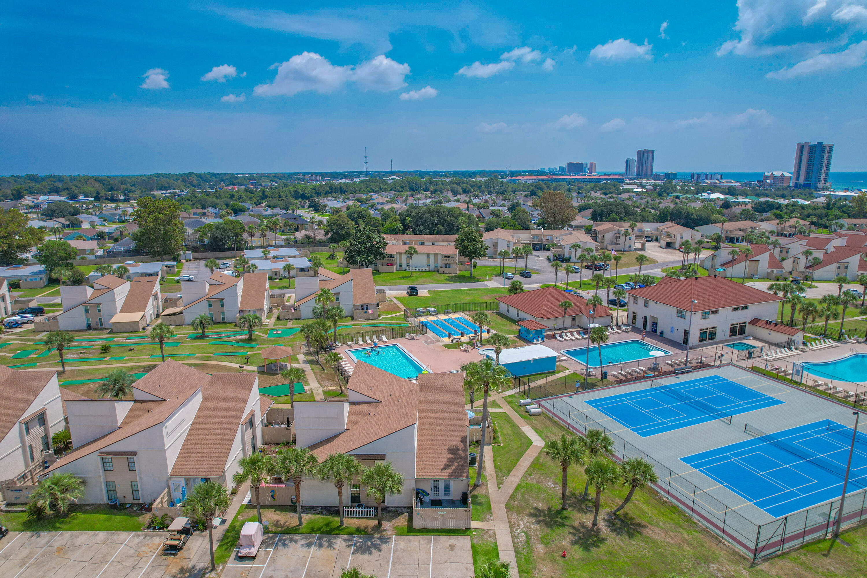 17462 Front Beach, 41D