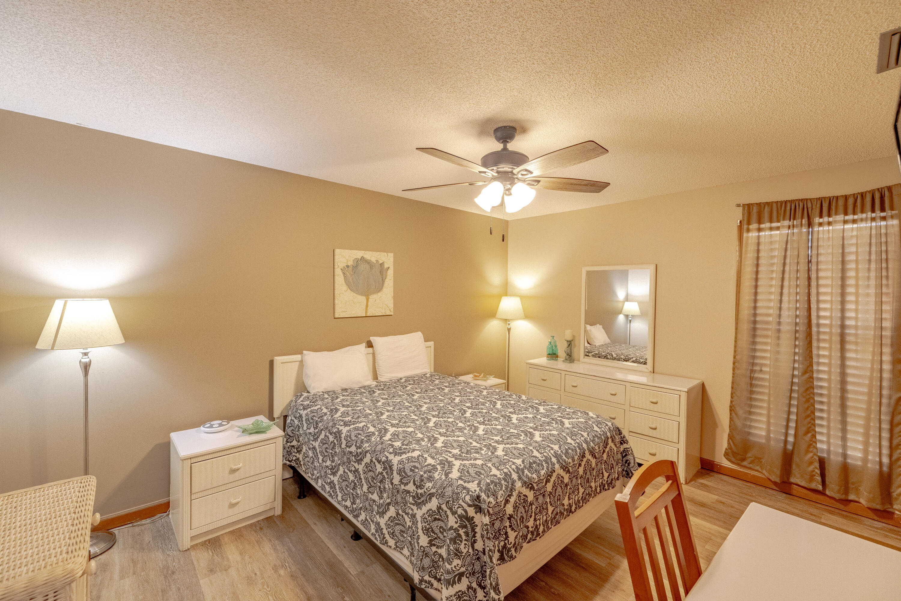 17462 Front Beach, 41D