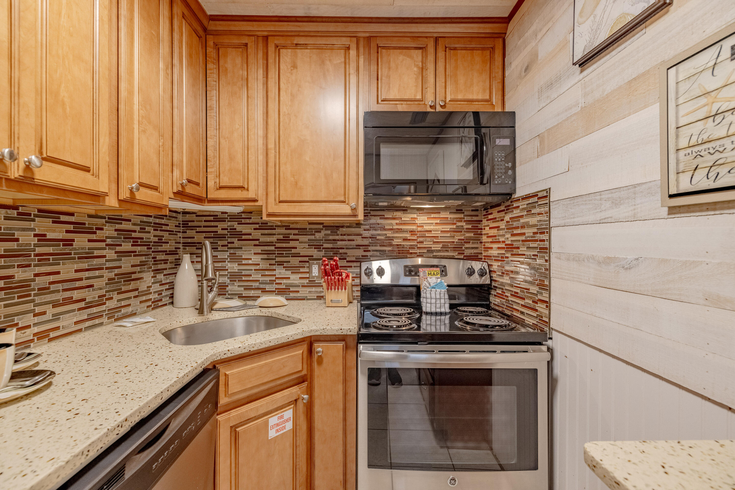 17462 Front Beach, 41D