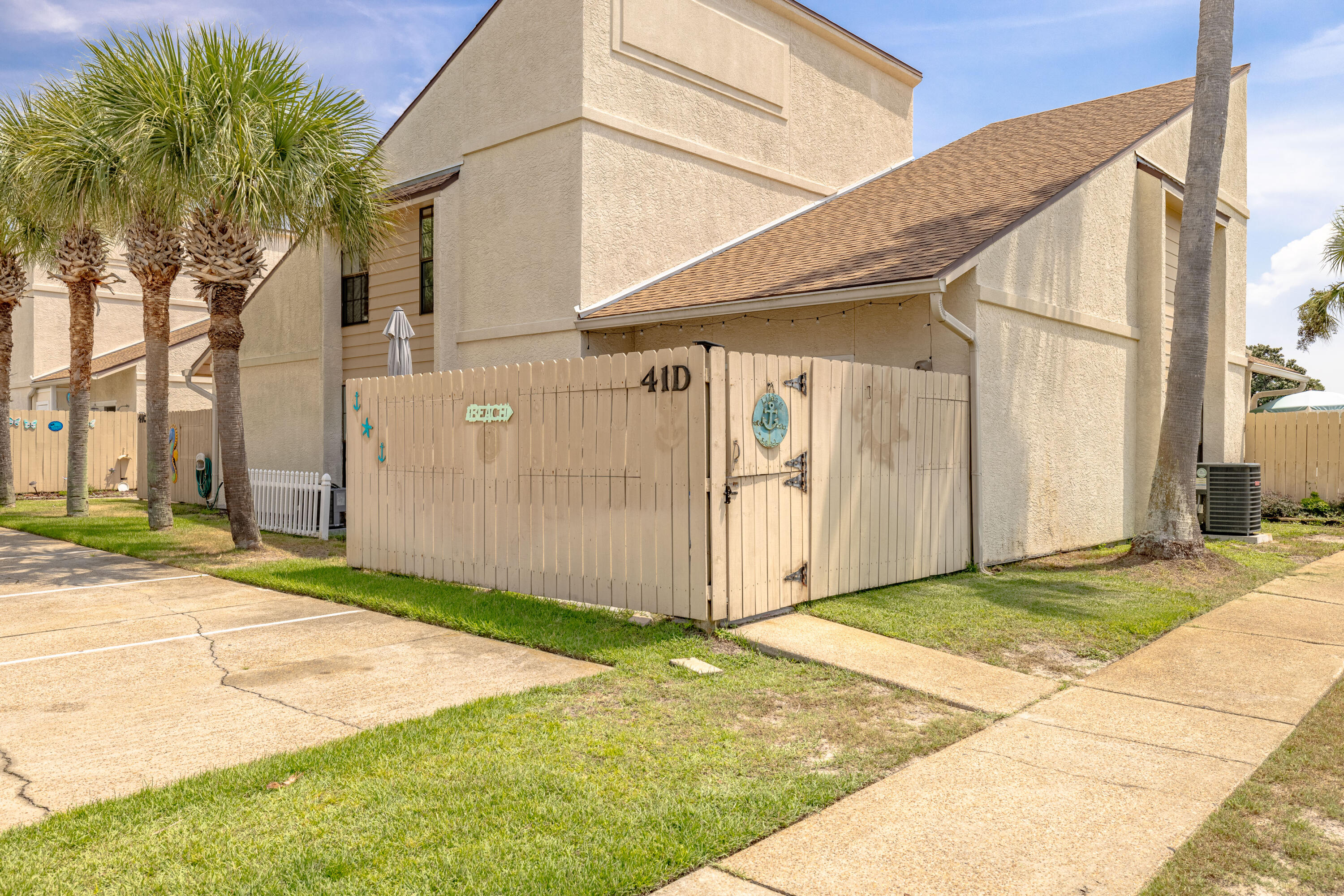 17462 Front Beach, 41D