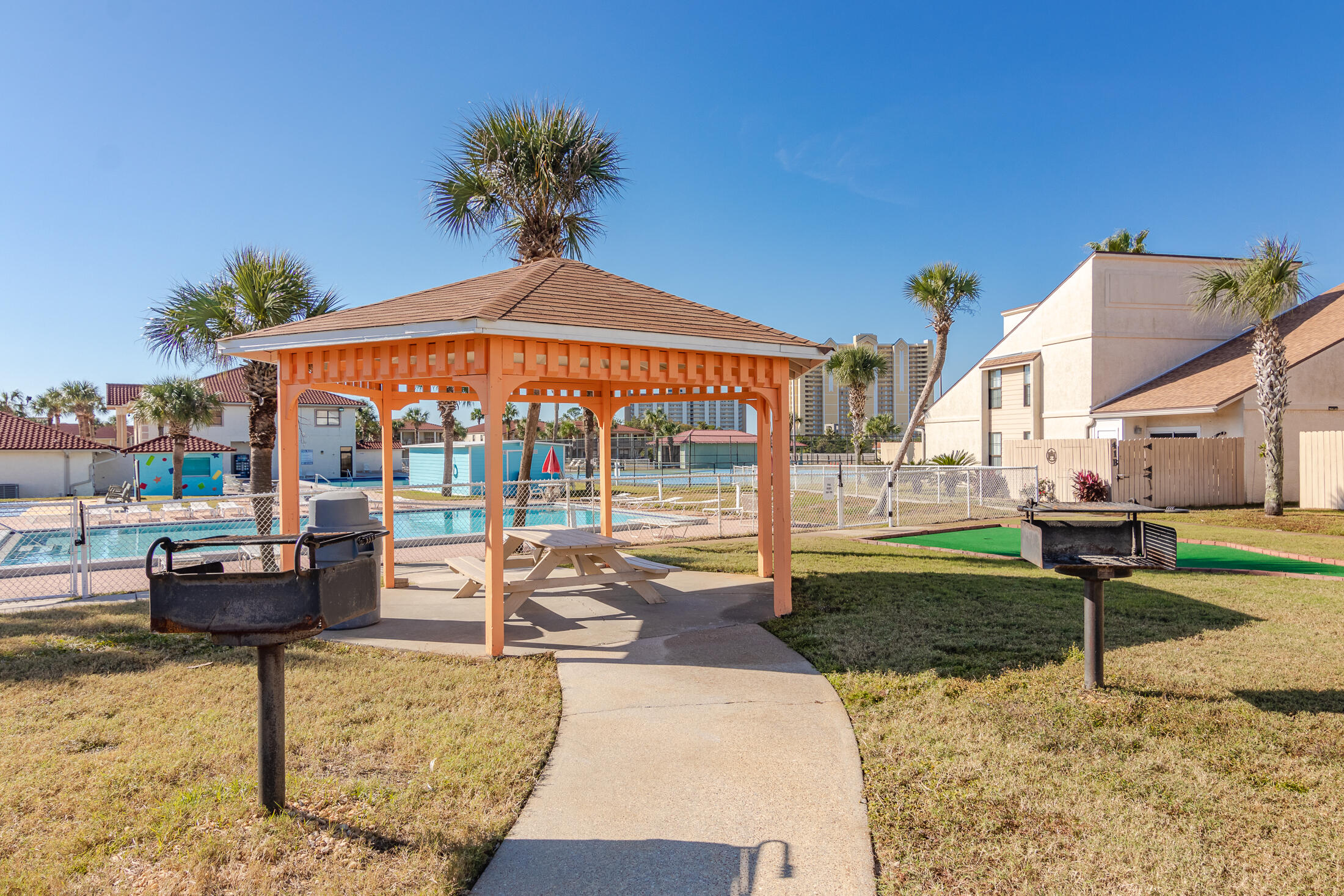 17462 Front Beach, 41D