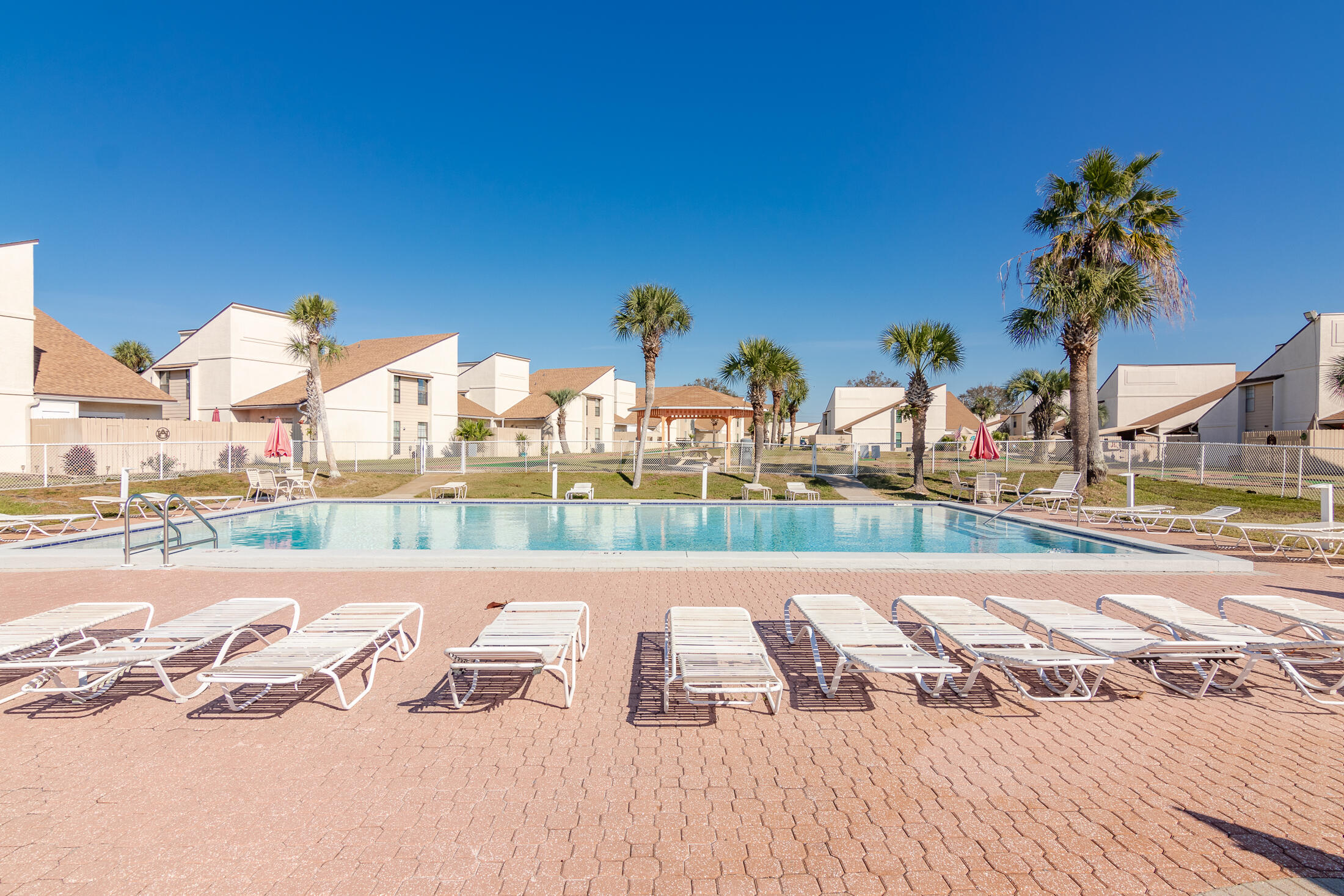 17462 Front Beach, 41D
