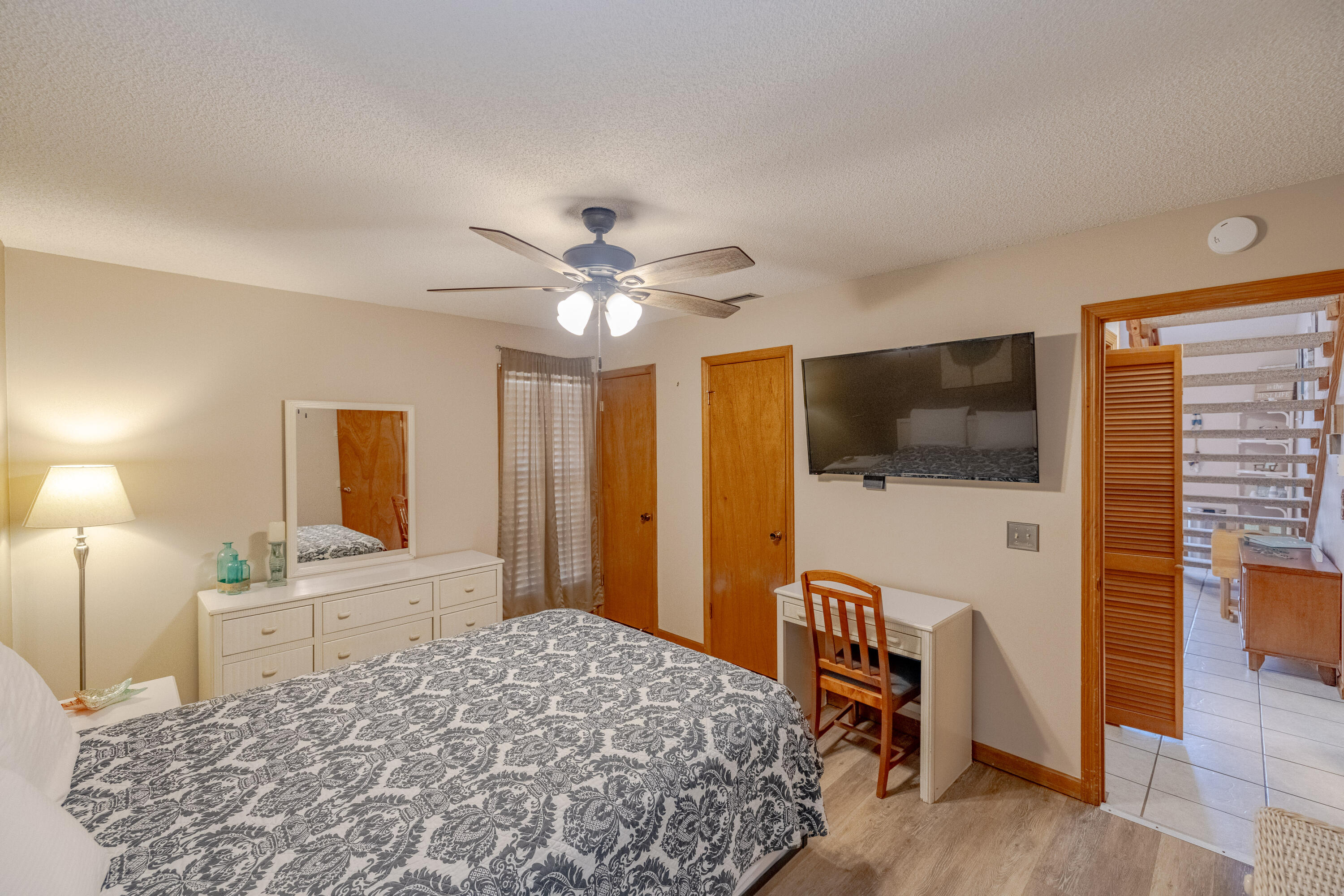 17462 Front Beach, 41D