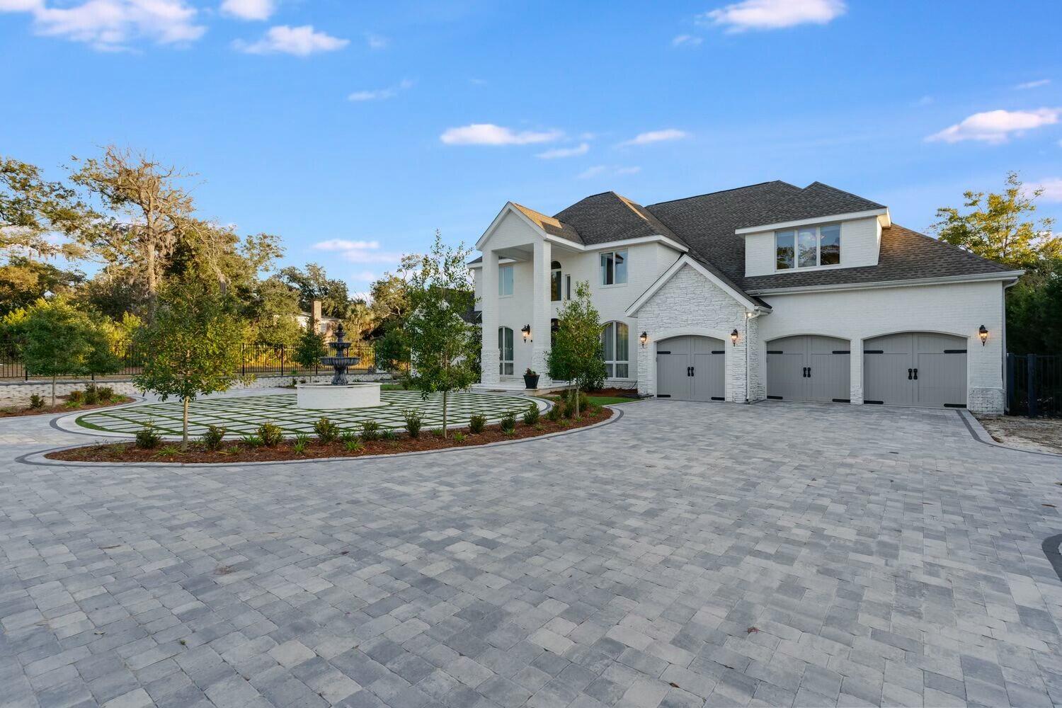 606 Bunkers Cove Road