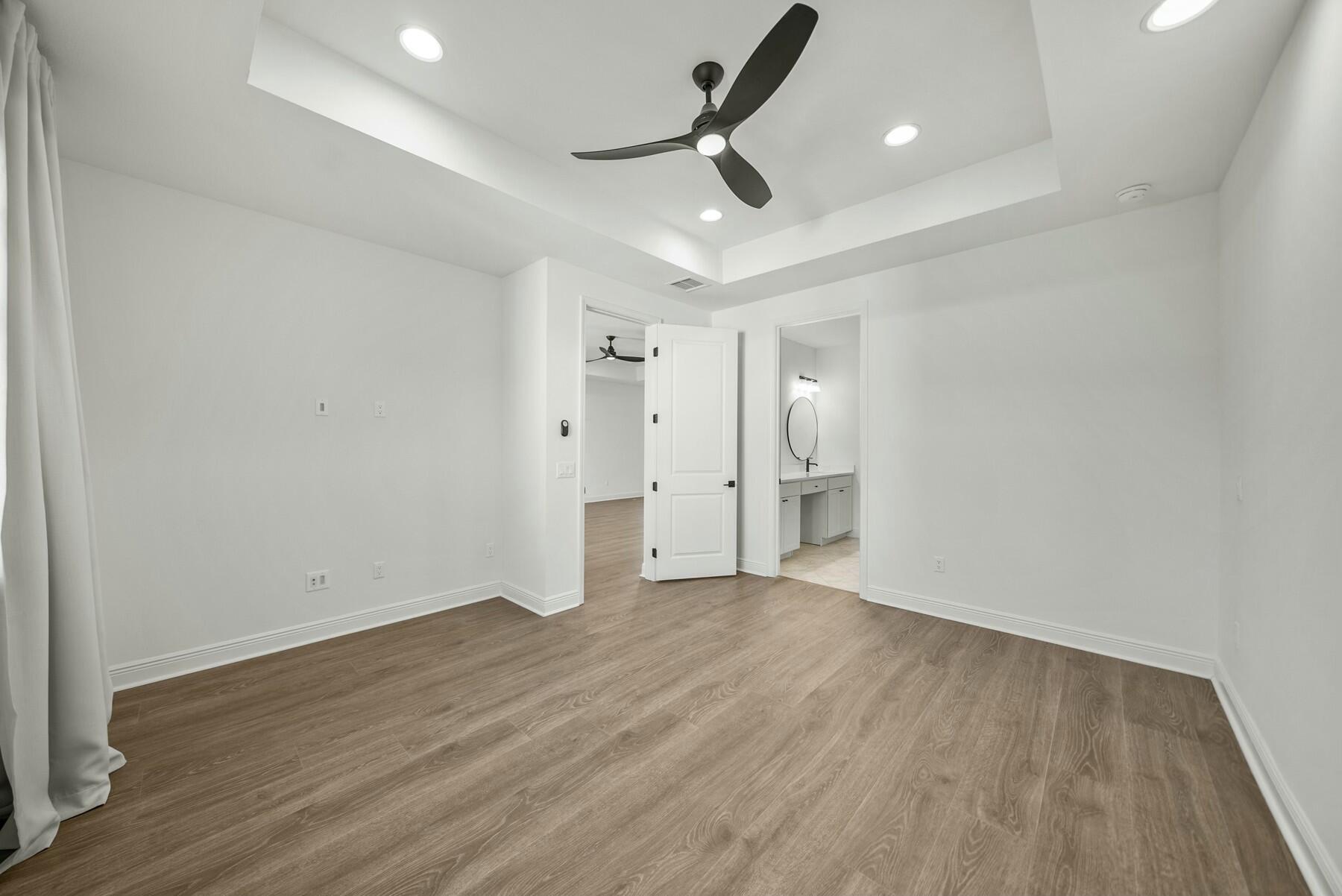 8400 Dockside Place